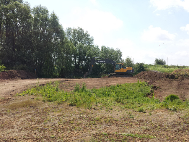 Image from the first day of the project in August 2015. At this stage we weren’t expecting such a well-preserved and complete Bronze Age settlement. 